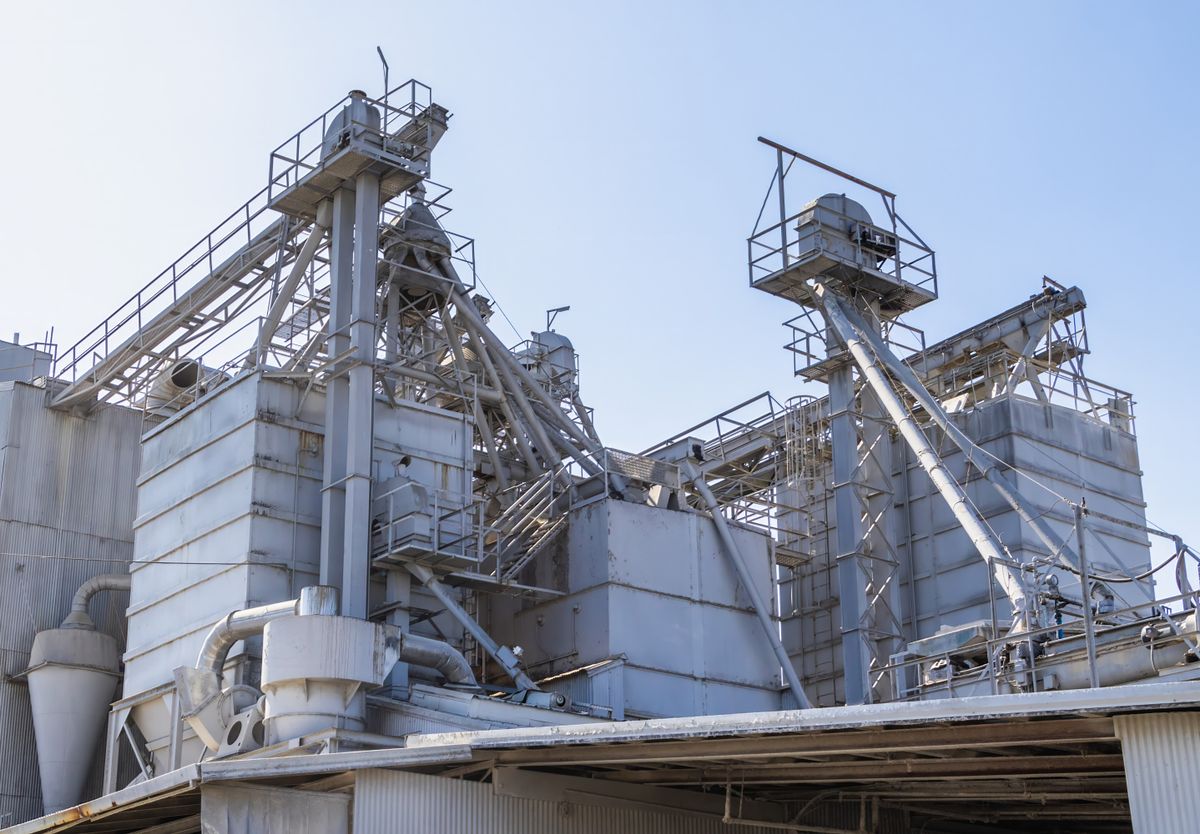 Cement Plants fuel oil supply sector