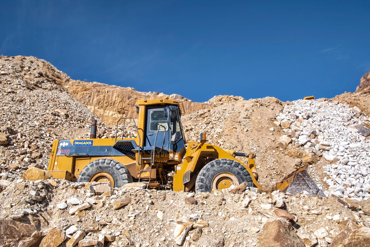 Mining & Quarrying fuel oil supply sector